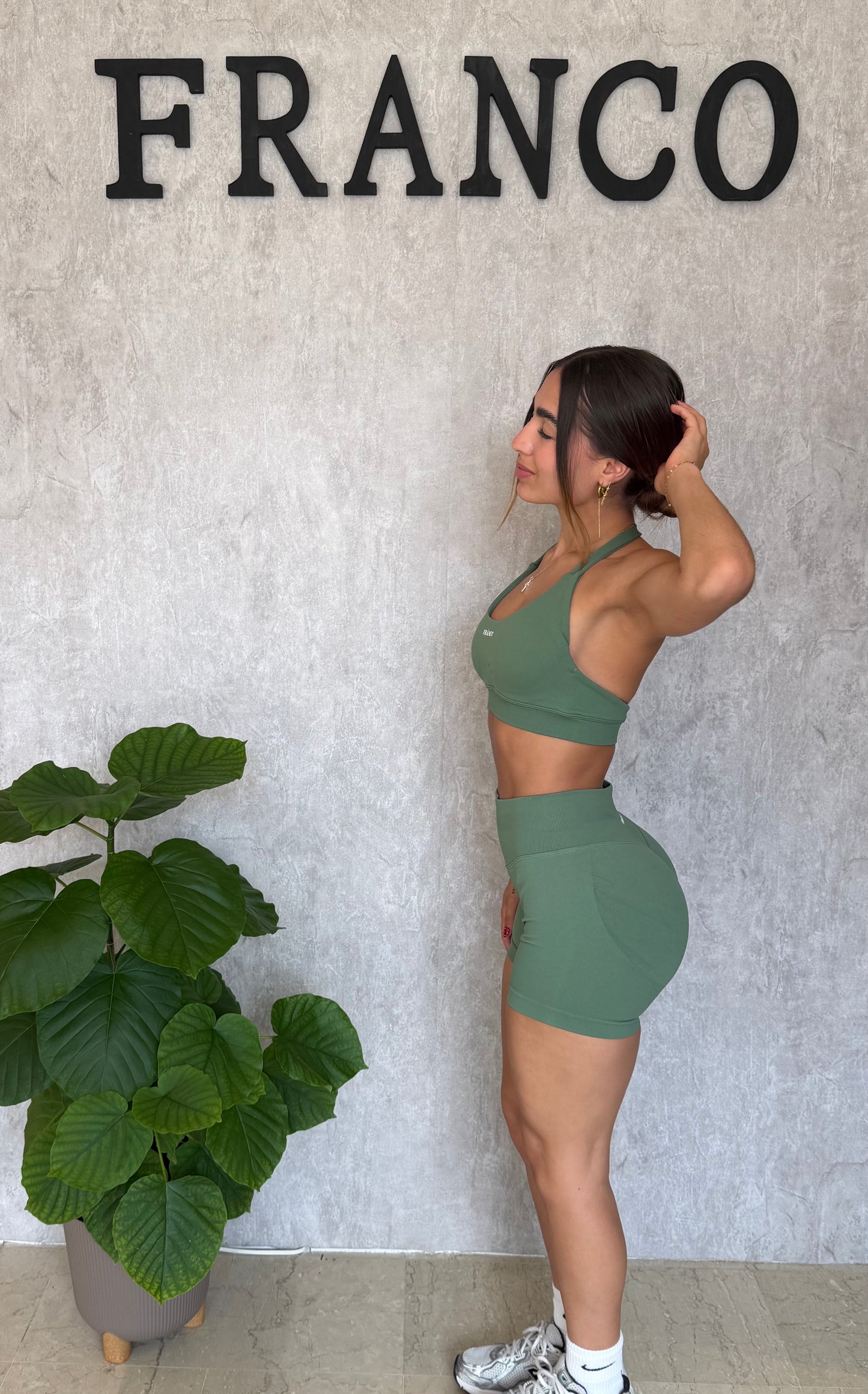 Genesis Olive
